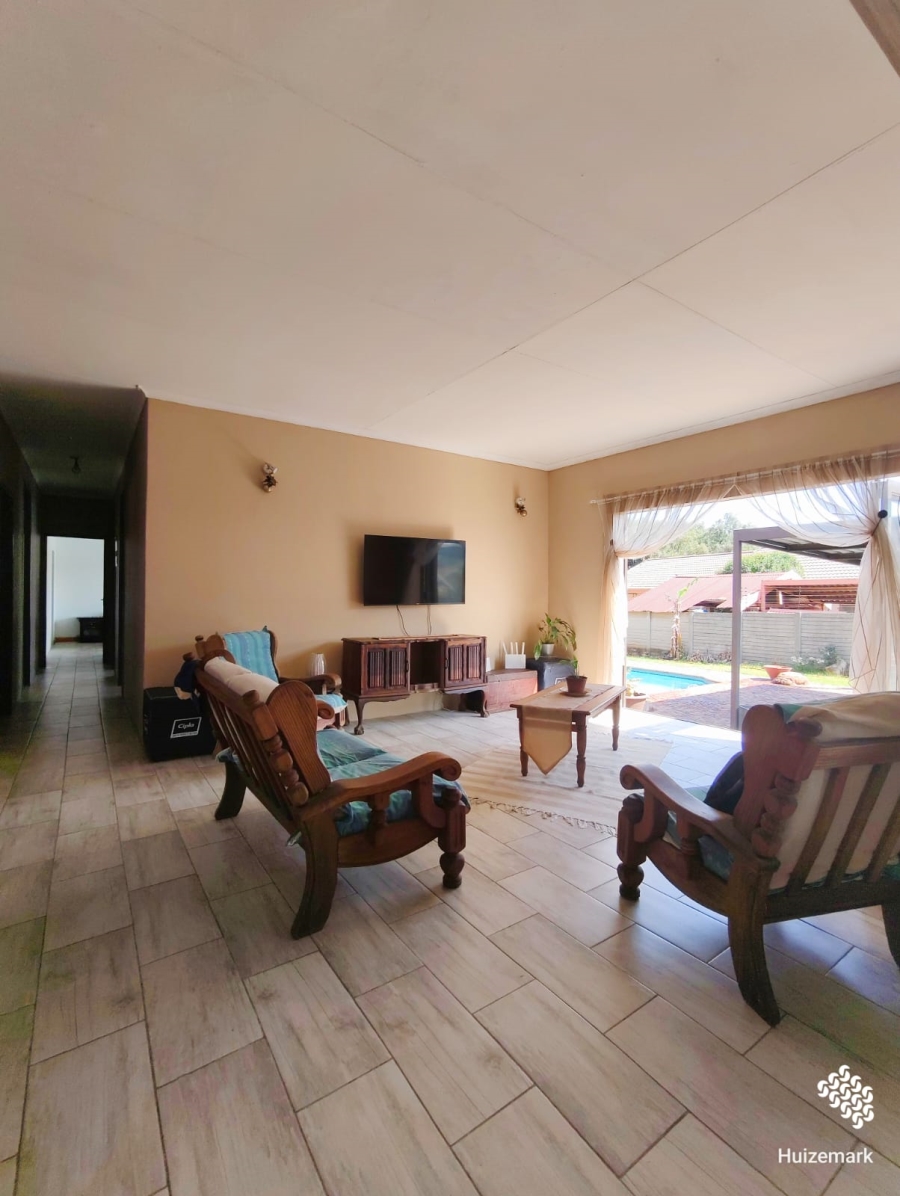 4 Bedroom Property for Sale in Roodia Free State